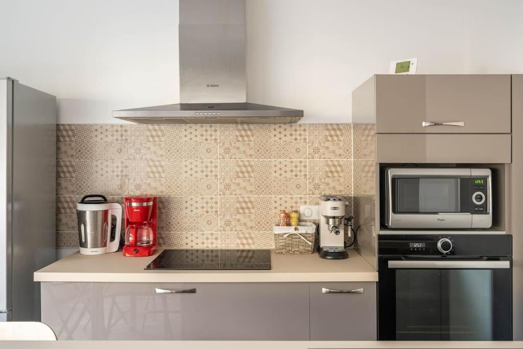 Superbe Appartement Avec Parking Gratuit Лон-ле-Сонье Экстерьер фото