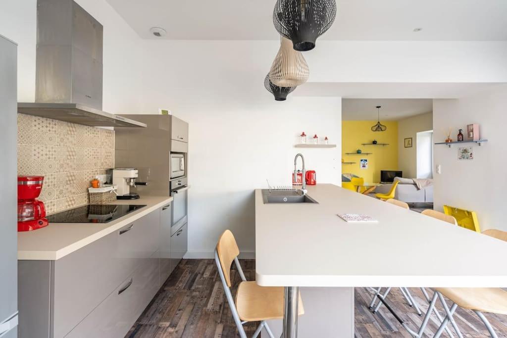 Superbe Appartement Avec Parking Gratuit Лон-ле-Сонье Экстерьер фото